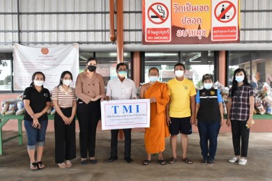 TMI ร่วมมอบถุงยังชีพ ช่วยน้ำท่วมชาวขนอนหลวง