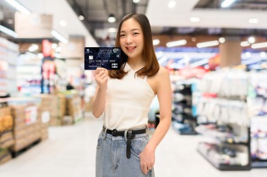 เคทีซีจับมือเจซีบีมอบโปรส่งท้ายปี ช้อปซูเปอร์ฯ รับบัตรของขวัญท็อปส์ 100 บาท