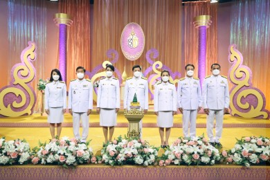 ออมสิน ร่วมบันทึกเทปถวายพระพรชัยมงคลสมเด็จพระนางเจ้าฯ พระบรมราชินี    