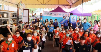 ธพว. จัดกิจกรรมสอนใช้ Tiktok และถ่ายภาพให้ปังด้วยมือถือ เติมความสุข “วัยเก๋า” ชาวชุมชนกุฎีจีน 