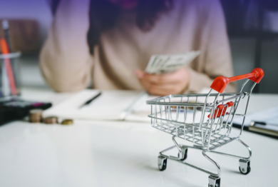 ความท้าทายของนโยบายการเงินไทยในช่วงของแพง-ค่าแรงถูก