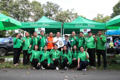 ธ.ก.ส. มอบถุงยังชีพให้เกษตรกรผู้ประสบอุทกภัย จังหวัดศรีสะเกษและอุบลราชธานี