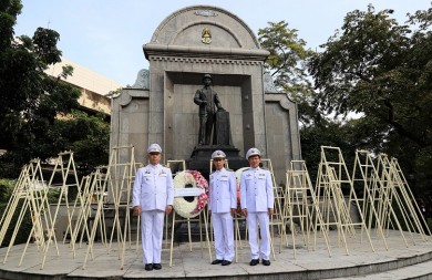 ธพว. ร่วมพิธีวางพวงมาลา เนื่องในวันปิยมหาราช 2565