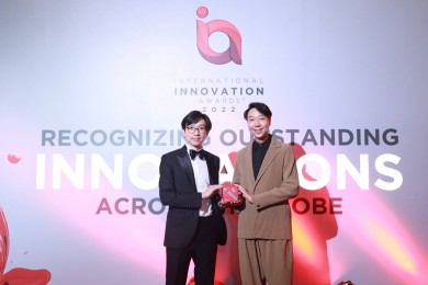 คลินิกทันตกรรมคอสเดนท์ คว้ารางวัลสาขา Service & Solution category COSDENT Smile Design