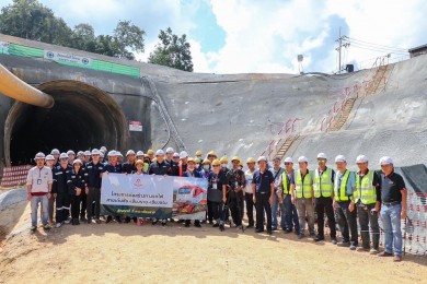 RT ต้อนรับ ผู้ว่าการรถไฟฯ และ คณะสื่อมวลชน ดูงานโครงการก่อสร้างรถไฟทางคู่ สายเด่นชัย-เชียงราย-เชียงของ