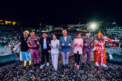 เมกาบางนาพร้อมกองทัพศิลปินชื่อดัง ร่วมต้อนรับปี 2567 อย่างยิ่งใหญ่ จัดเต็มคืนส่งท้ายปีในงาน “MEGA COUNTDOWN 2024”