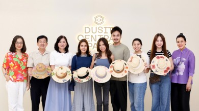 The Residences at Dusit Central Park ต้อนรับแขกคนพิเศษ สนุกงานศิลป์ผ่านกิจกรรม Your Blooming Hat