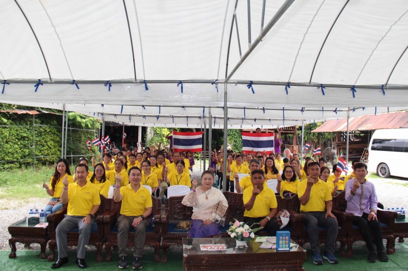 ทิพยประกันภัย สืบสานงานพระพันปีหลวง ต่อยอด Soft Power ไทย “นุ่งซิ่น กินทุเรียน”
