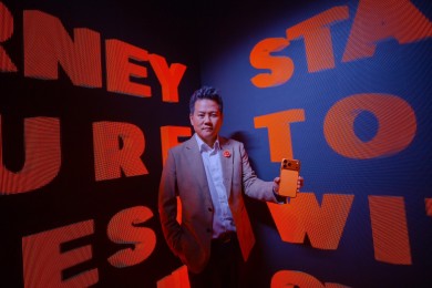 ทรู สร้างมิติใหม่ดูแลลูกค้า ส่งมอบเครื่อง iPhone 17 Pro และ iPhone Air พร้อม “โปรข้ามเวลา” 0 บาทที่เป็นจริงแล้ว