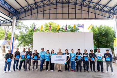 กรุงเทพประกันชีวิต ลงพื้นที่มอบถุงยังชีพบรรเทาความเดือดร้อน ในจังหวัดพระนครศรีอยุธยา นครสวรรค์ และชัยนาท
