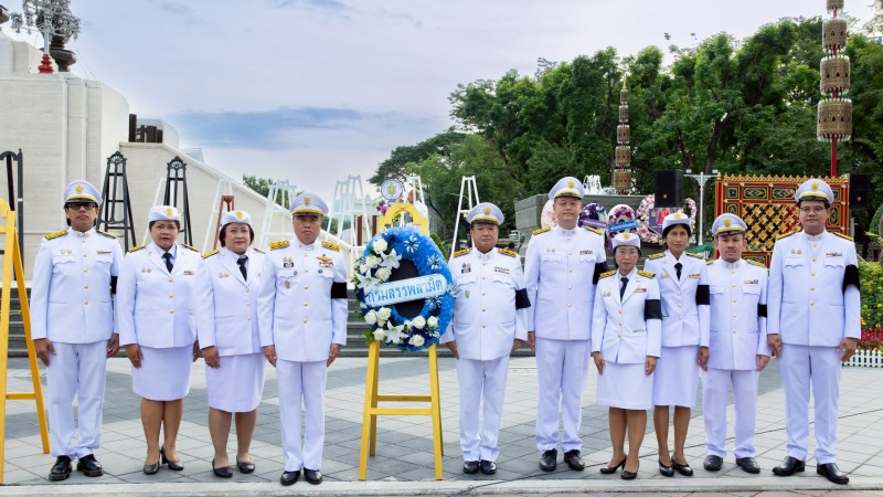สรรพสามิตร่วมพิธีวางพวงมาลาถวายสักการะพระบาทสมเด็จพระมงกุฎเกล้าเจ้าอยู่หัว เนื่องในโอกาสวันคล้ายวันสวรรคตครบ 100 ปี
