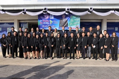 รมว.อุตฯ ตรวจเยี่ยม ‘ศูนย์ฝ่าฟัน ดัน SMEs’ ณ SME D Bank สาขาร้อยเอ็ด และมหาสารคาม