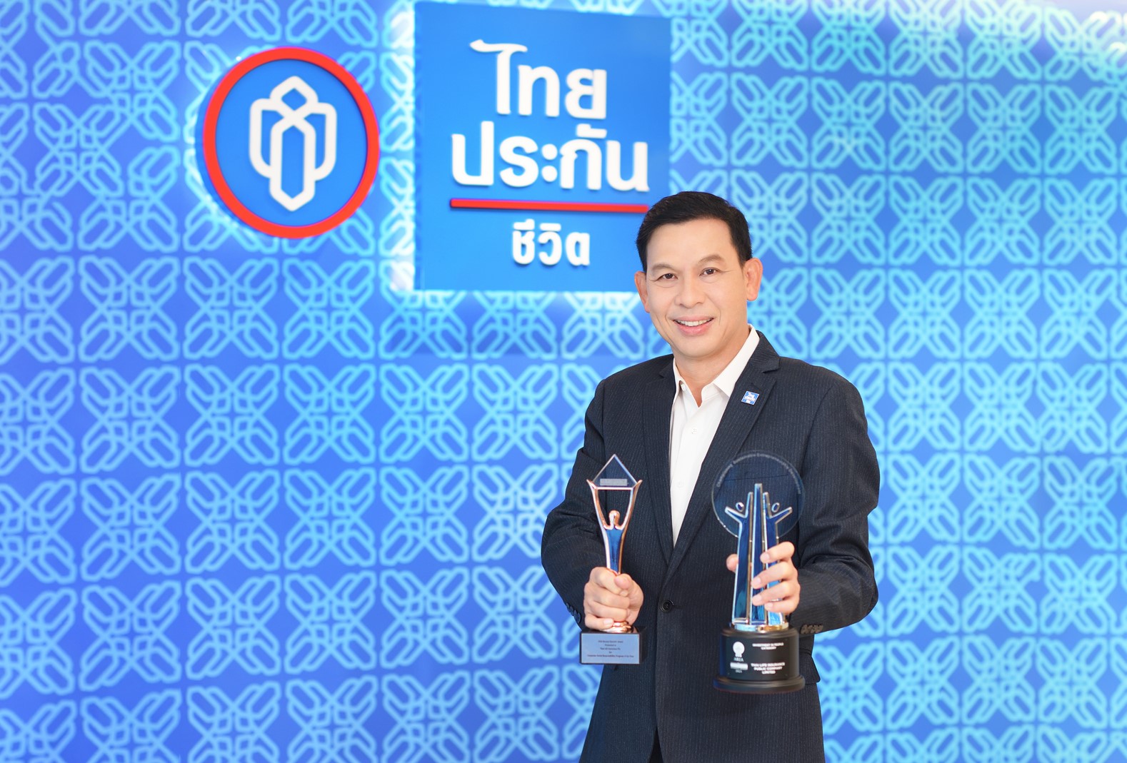 “ไทยประกันชีวิต เสริมโอกาส สุขยั่งยืน” คว้า 2 รางวัลจากสถาบันต่างประเทศ