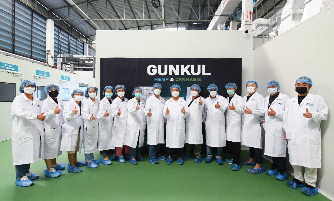 GUNKUL เปิดอาณาจักรโรงเพาะปลูกกัญชง-โรงสกัดCBD ให้สื่อฯ เยี่ยมชม