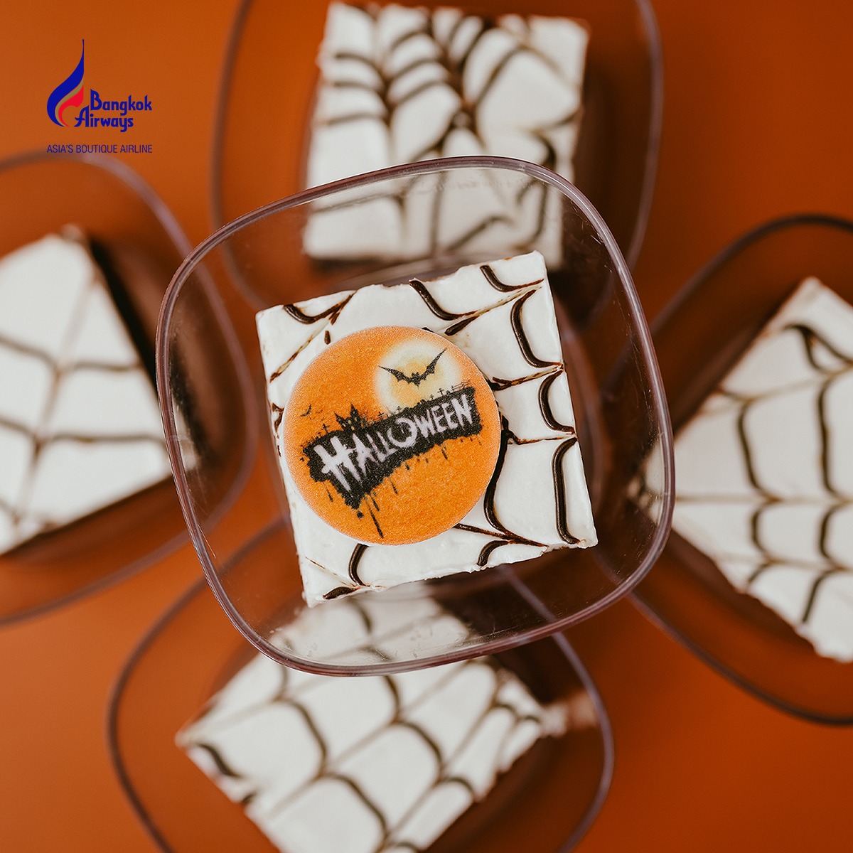 บางกอกแอร์เวย์ส เสิร์ฟ Chocolate Fudge Cake เมนูพิเศษต้อนรับเทศกาลฮาโลวีน