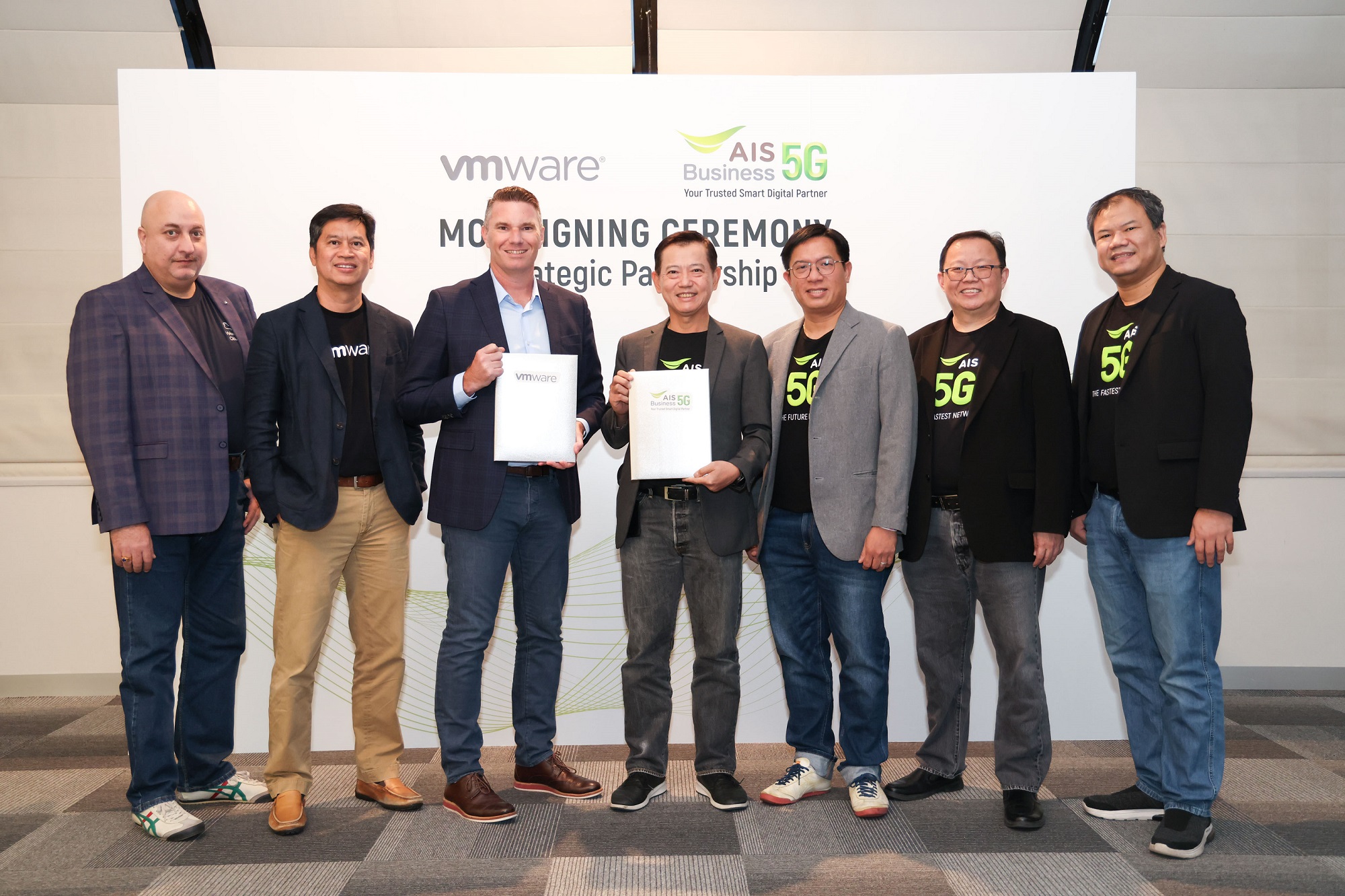 AIS Business – VMware เสริมแกร่งการทำงานร่วมกันต่อเนื่องยกระดับขีดความสามารถให้สอดรับกับความต้องการของผู้ประกอบการแบบ Personalized