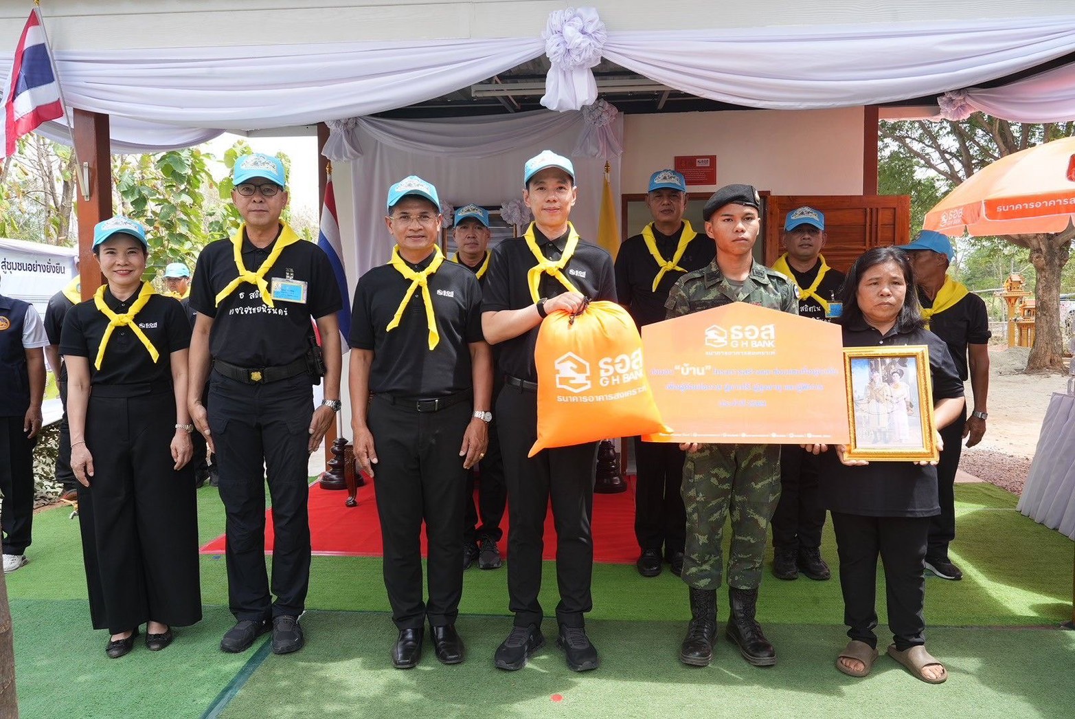 ธอส. สานพลังความร่วมมือกองทัพภาคที่ 1 ส่งมอบบ้านในโครงการ “บ้านดีมีสุข สู่ชุมชนอย่างยั่งยืน”
